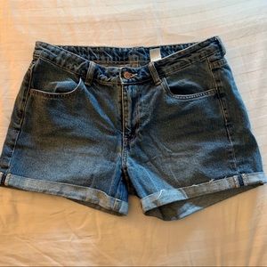 H&M Cuffed Jean Shorts Size 10